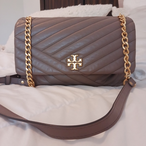 Tory Burch Handbags - Kira should bag